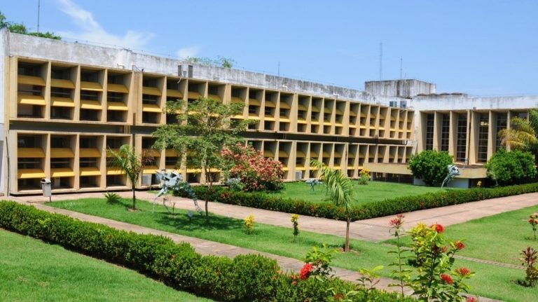 Bloco de medicina da UFMT é evacuado após vazamento de gás