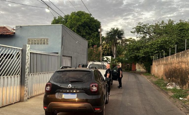 Membros de uma organização criminosa estão sendo alvo de uma operação em Mato Grosso.